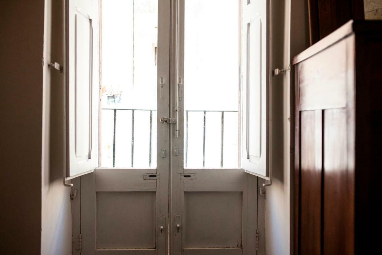 Explore The Historic City On Foot From An Old Town House Lecce Buitenkant foto